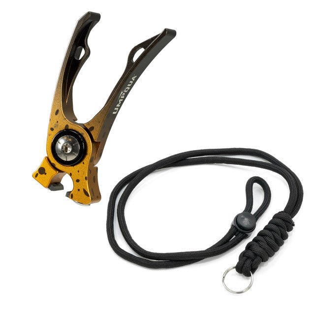 Umpqua River Run Nipper w/Lanyard - Artist Series - The Blue Quill Angler