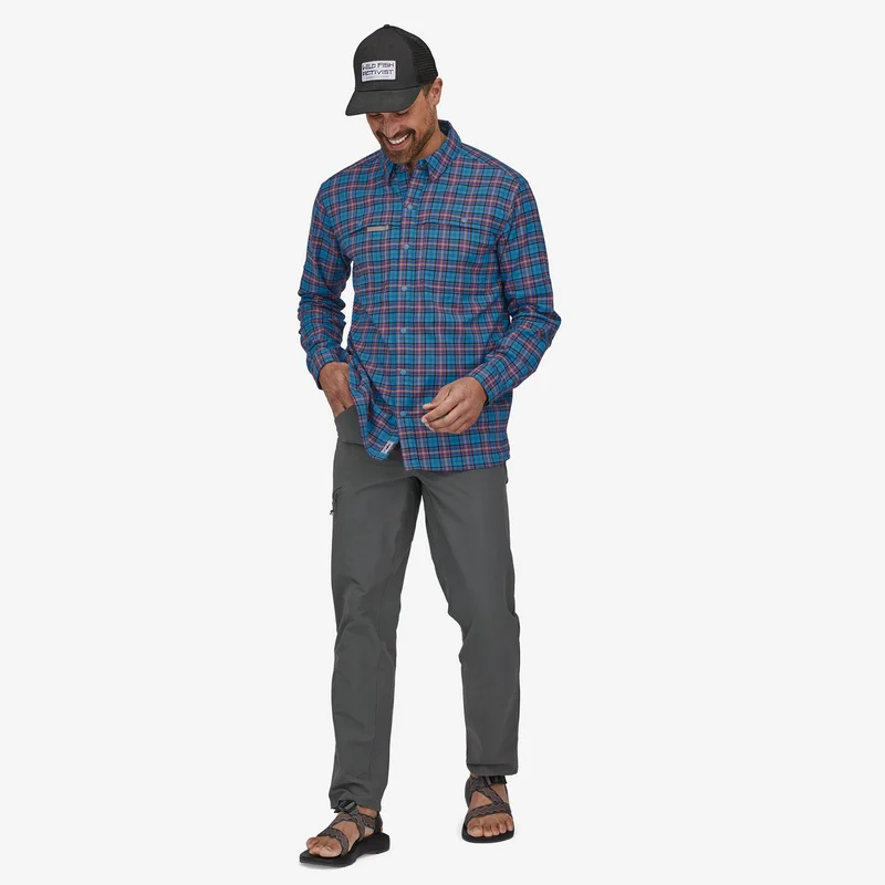 Patagonia Men's Early Rise Stretch Fishing Shirt  Fishing shirts, Fly fishing  shirts, Patagonia mens